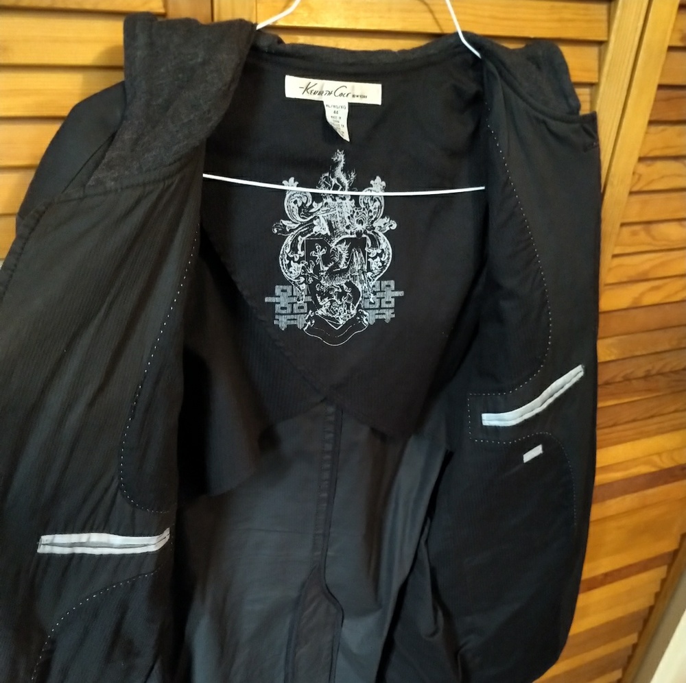 Kenneth Cole Light Jacket with hoodie